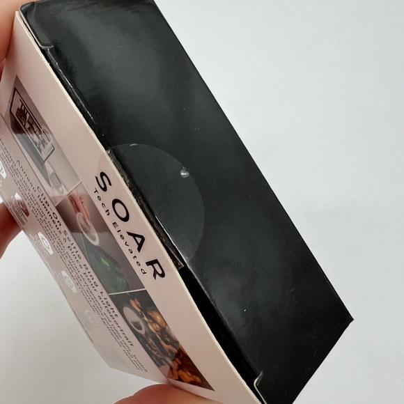 Soar Clip on Selfie Ring Light - Picture 2 of 8